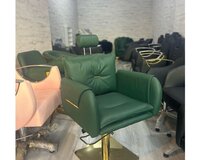 Kreslolar depodan sstış