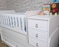 Səliqəli, möhkəm və rahat uşaq beşiyi satılır