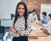 Biznes istiqamətində əməkdaş təklif edirik