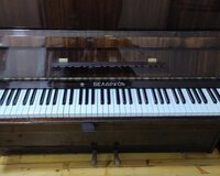 Belarus Pianino