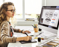 Dizayner tələb olunur