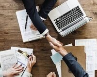 Xanım işçi tələb olunur