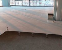 Yüksəldilmiş döşəmə