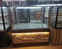 Şirniyyat soyuducusu