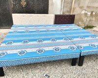 Kravatlar taxtlar döşəklər