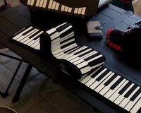 Slikon elektro piano