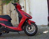 Moped təcili satılır