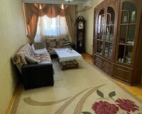 Yasamal rayonu,İnşaatçılar mt/s-na 5 dəqiqə yaxın 3 otaqlı,97kv,qazli-kupçali ev ucuz satılır. Yasa