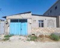 Abseron rayonu Mehdiabad Qesebesinde, 3 комната