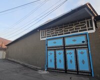 Qara Qarayev küçəsi 12, 14 saylı uşaq bağçasının yaxınlığında, 6 otaq , Şəkidə