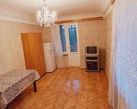 Bakı Şəhəri, Nizami rayonu, 8-ci kilometr qəsəbəsi, Naxçıvanski küçəsi, 2 otaq