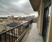 Badamdar qəsəbəsi 1-ci massiv, 3 otaq , Səbail rayonu