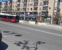 Yasamal rayonu Elmler metrosundan 10-15 dəqiqə piyada məsafədə Olimpın yanında, 3 otaq