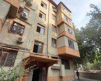 Nəsimi rayonu, Əcəmi metrosundan 6-7 dəqiqəlik piyada məsafədə, 9 nömrəli məktəbin yaxınlığı, 3 otaq