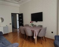 Bakı Şəhəri, Nəsimi rayonu, 4-cü Mikrorayon, Mircəlal küçəsi 2 otaq , Nəsimi rayonu