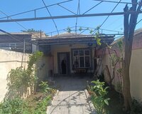 Bineqedi rayonu Bineqedi qesebesinde merkezde (sentralnide), 2 otaq