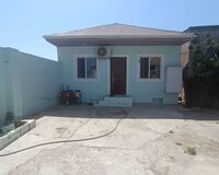 Bineqedi rayonu Bineqedi Qesebesinde merkezde (sentralnide), 3 otaq