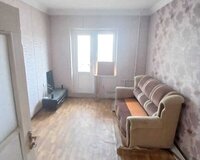 Yasamal rayonu Insaatcilar metrosu Esed Ehmedov kucesi, 5 otaq