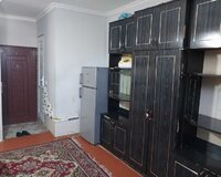 Nasosnu.32 nomreli mektebin yani 1 otaq , Sumqayıtda