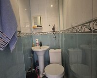 Suraxanı r., Qaraçuxur qəs.,Tatlı un məmulatlarının yanı, bina 2, 3 комната , Suraxanı район