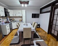 Yasamal rayonu Insaatcilar metrosu Esed Ehmedov kucesi, 3 otaq