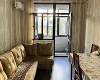 Neftçilər metrosu Xəzər Universiteti yanı, 4 otaq , Nizami rayonu