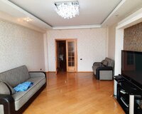 9-cu mkr,Mir Cəlal Küçəsi,Üzeyir ş/s və Nəsimi-Əcəmi m/st yaxın mənzil satılır, 3 otaq , Nəsimi rayonu