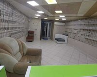 Nizami metrosunun yanında Cəfər Cabbarlı küçəsi 5 də, Kapitalbank olan binada 1 otaq , Yasamal rayonu