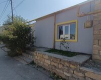 Bineqedi rayonu Bineqedi Qesebesinde mərkəzə və məktəbə yaxin 2 otaq , Binəqədi rayonu