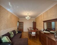 Binəqədi rayonu Azadlıq prospekti, 2 otaq