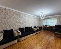 Nizami rayonu, Cəmşid Naxçıvanski küçəsi, Bakcell arenanın yanı, 3 otaq