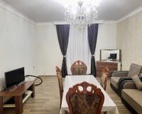 Xırdalan Şəhəri,aaaf Parkda,məscidə,7 saylı məktəbə yaxın yolqırağı binada əla təmirli ev Dəyərindən 2 otaq , Xırdalanda