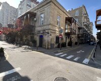 Baki şəhəri Nəsimi rayonu Bəşir Səfəroğlu küçəsi 3 otaq , Nəsimi rayonu