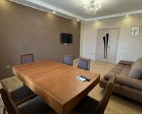 Bakı şəh, Nizami ray, Xalqlar Dostluğu m.st, İsmayıl Məmmədov kü 3 otaq , Nizami rayonu