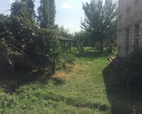 Ağdaş/ Ağalı kəndi.( Nizami məktəbinin yaxınlığı) 20 otaq , Ağdaşda