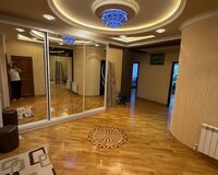 Cəfər Xandan küç. 19a 3 otaq , Oğuzda