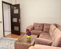 Kristal 2, Süret qatarının arxası, At heykelinin yanı 2 otaq , Xırdalanda