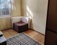 Bineqedi rayonu Bineqedi qesebesinde 170 nömrəli marsurt dayanacagina və yola yaxin 2 otaq , Binəqədi rayonu