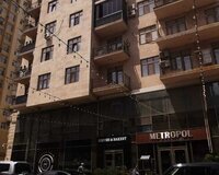 Huseyn Cavid pr 4 otaq , Yasamal rayonu