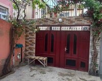 Xırdalanda 5 nomreli mektebin yaninda 6 otaq , Xırdalanda