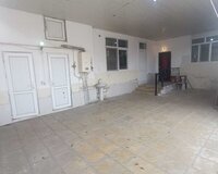 Bineqedi qesebesinde 182 nomreli mektein ve parkin yaninda 4 otaq , Binəqədi rayonu