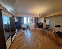 Elmlər Akademiyası metrosu, Politexnik uiversiteti yaxınlığında, 4 otaq , Yasamal rayonu