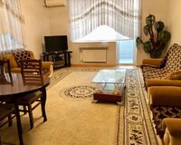 Məhəmməd hadi, Ukraniski kruq 3 otaq , Xətai rayonu