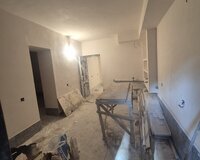 Sumqayit seheri 10 cu mkr Semed market terefde. 12 nomreli poct ile uzbeuz 4 otaq , Sumqayıtda