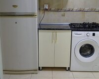 Heyder mescidine yaxin. Nesimi metrosuna yaxin.26 nomreli marşrutun son dayanacaqi, 3 otaq , Binəqədi rayonu