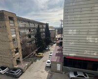 Arb Kanalının yanı 3 otaq , Yasamal rayonu