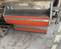 Terezi Stolu satilir