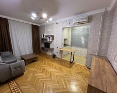 Köhnə Günəşlidə Lelinqrad proyektli 3 otaqlı mənzil