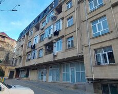 Masazırın girişində kupçalı mənzil satılır