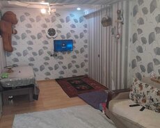 Qurtuluş 93 yaşayış kompleksində təmirli, bina evi satılır